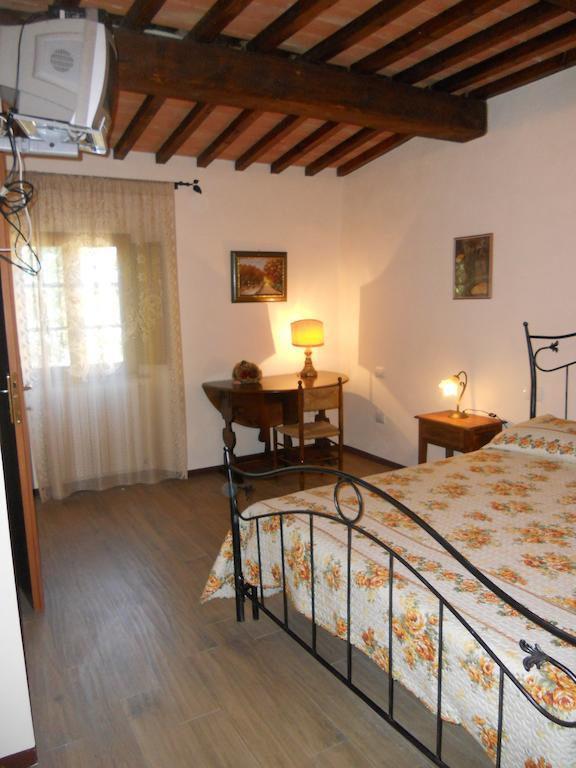Podere Pian Dei Gelsi Βολτέρρα Δωμάτιο φωτογραφία